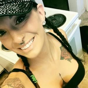 Meet your Posher, Alexandra